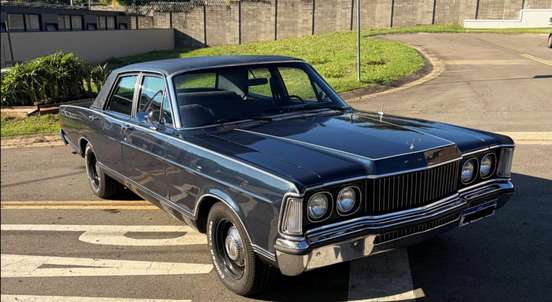 FORD-GALAXIE-1982