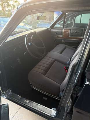 FORD-GALAXIE-1982