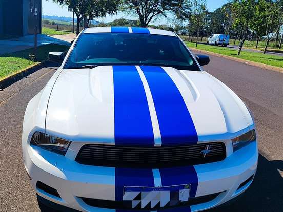 FORD-MUSTANG-3.7 V6 GASOLINA AUTOMÁTICO FORD-MUSTANG-2011