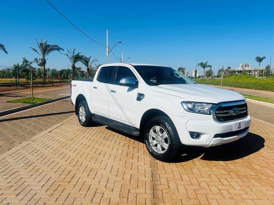 FORD RANGER 3.2 XLT 4X4 CD 20V DIESEL 4P AUTOMÁTICO