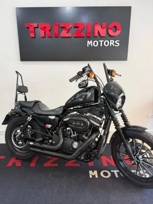 HARLEY-DAVIDSON SPORTSTER IRON 883 
