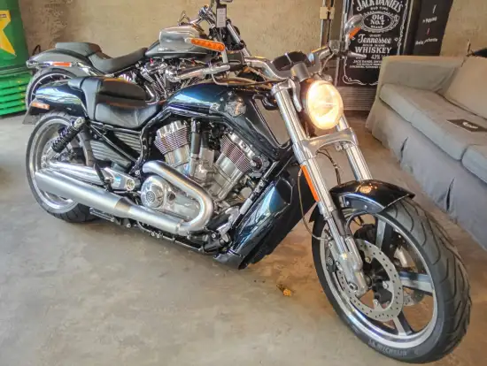 HARLEY-DAVIDSON-V-ROD MUSCLE HARLEY-DAVIDSON-V-ROD MUSCLE-2013
