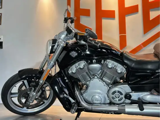 HARLEY-DAVIDSON-V-ROD MUSCLE HARLEY-DAVIDSON-V-ROD MUSCLE-2013