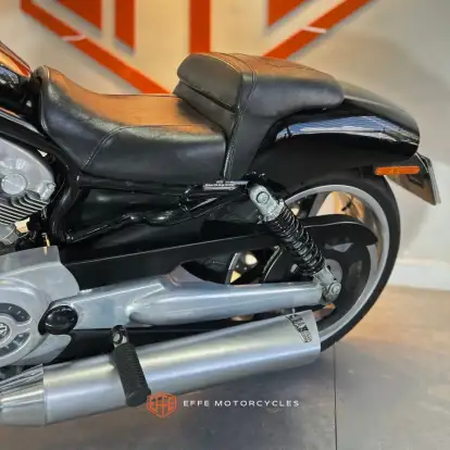 HARLEY-DAVIDSON-V-ROD MUSCLE-2013