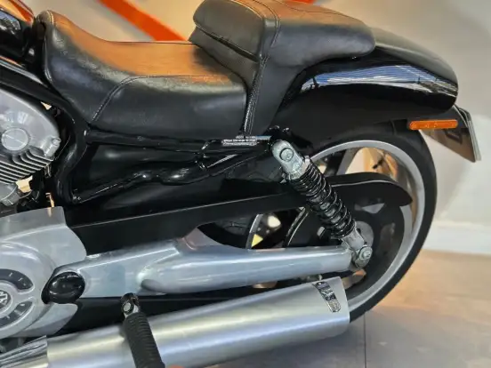 HARLEY-DAVIDSON-V-ROD MUSCLE HARLEY-DAVIDSON-V-ROD MUSCLE-2013