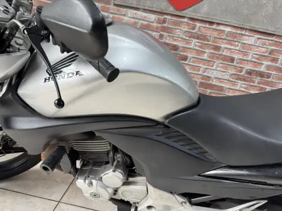 HONDA-CB 300R HONDA-CB 300R-2010