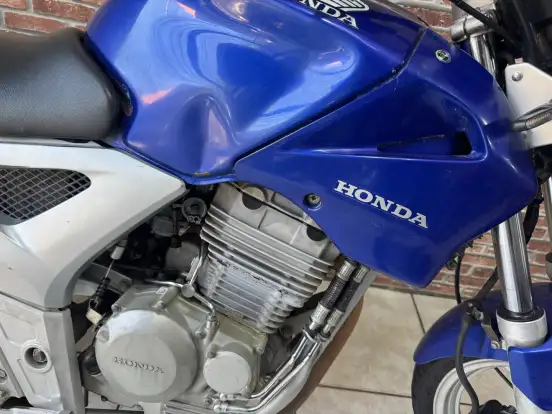 HONDA-CBX 250 TWISTER HONDA-CBX 250 TWISTER-2002