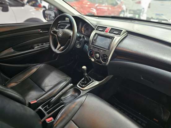 HONDA-CITY-1.5 DX 16V FLEX 4P AUTOMÁTICO HONDA-CITY-2013