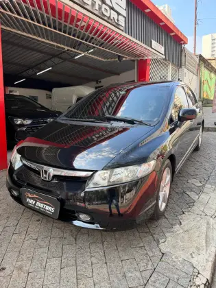 HONDA CIVIC 1.8 LXS 16V GASOLINA 4P AUTOMÁTICO