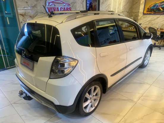 HONDA-FIT-2013
