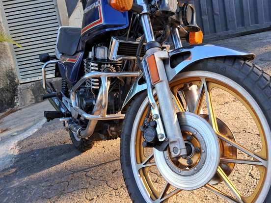 HONDA-CB 450 HONDA-CB 450-1985