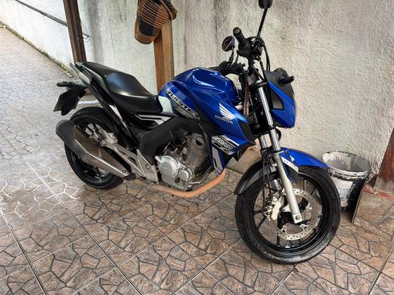 HONDA CB TWISTER 