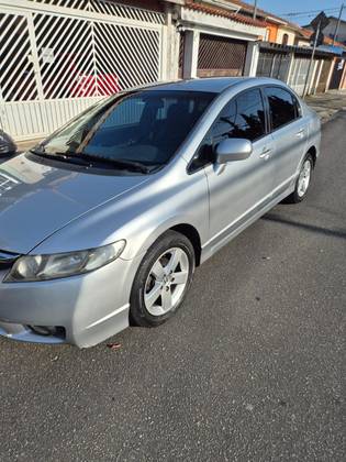 HONDA CIVIC 1.8 LXS 16V FLEX 4P AUTOMÁTICO