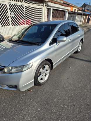 HONDA-CIVIC-2010