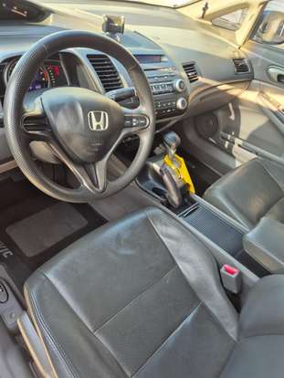 HONDA-CIVIC-2010