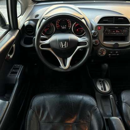 HONDA-FIT-2009