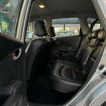 HONDA-FIT-2009