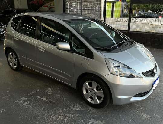 HONDA-FIT-2009