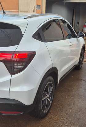 HONDA-HR-V-2019