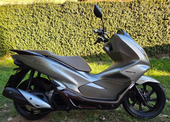 HONDA PCX DLX 