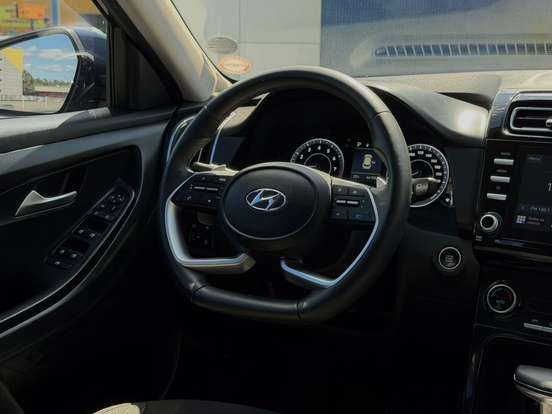 HYUNDAI-CRETA-2022