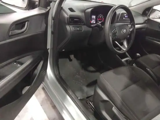 HYUNDAI-HB20-2023