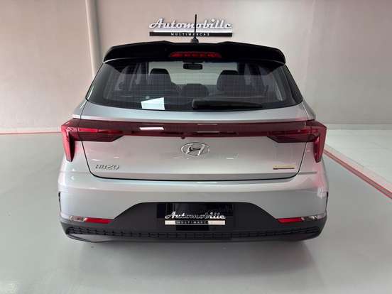 HYUNDAI-HB20-2022