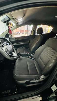 HYUNDAI-HB20-2022