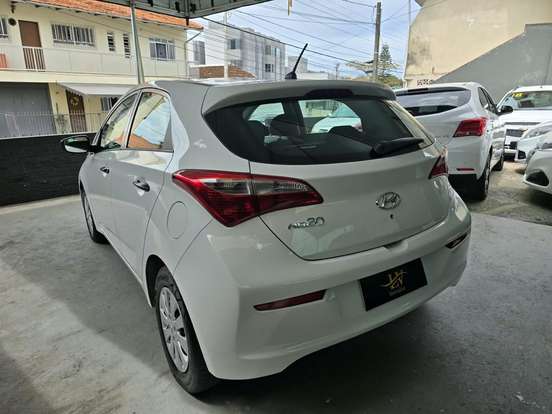 HYUNDAI-HB20-1.0 COMFORT STYLE 12V FLEX 4P MANUAL HYUNDAI-HB20-2016
