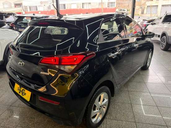 HYUNDAI-HB20-1.6 PREMIUM 16V FLEX 4P AUTOMÁTICO HYUNDAI-HB20-2017