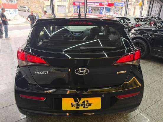 HYUNDAI-HB20-2017