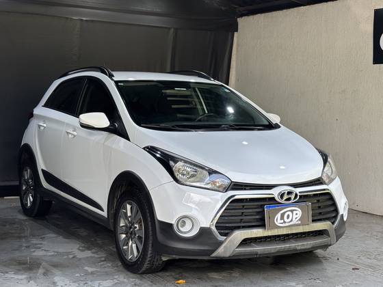 HYUNDAI HB20X 1.6 16V STYLE FLEX 4P MANUAL