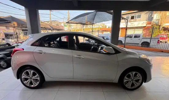 HYUNDAI-I30-1.8 MPI 16V GASOLINA 4P AUTOMATICO HYUNDAI-I30-2014