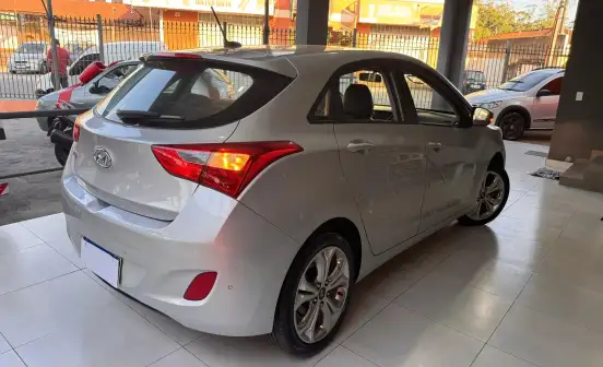 HYUNDAI-I30-1.8 MPI 16V GASOLINA 4P AUTOMATICO HYUNDAI-I30-2014