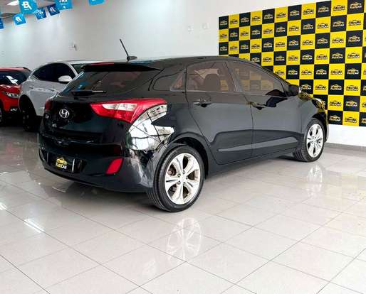 HYUNDAI-I30-1.8 MPI 16V GASOLINA 4P AUTOMATICO HYUNDAI-I30-2014