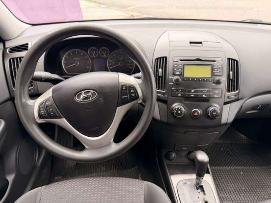 HYUNDAI-I30-2010