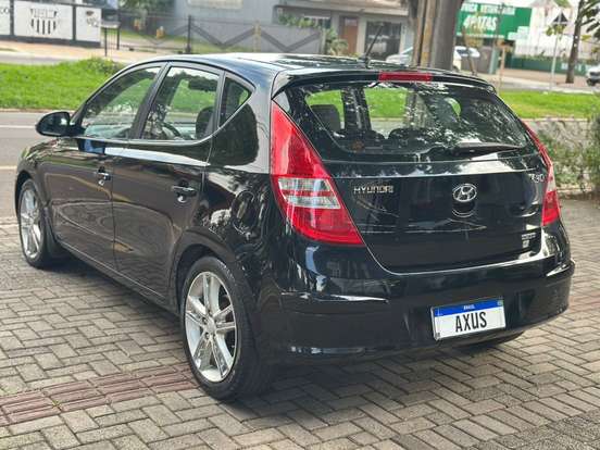 HYUNDAI-I30-2.0 MPFI GLS 16V GASOLINA 4P MANUAL HYUNDAI-I30-2010