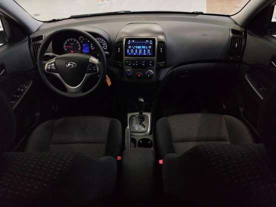 HYUNDAI-I30-2009