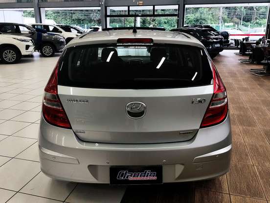 HYUNDAI-I30-2.0 MPI 16V GASOLINA 4P AUTOMÁTICO HYUNDAI-I30-2009