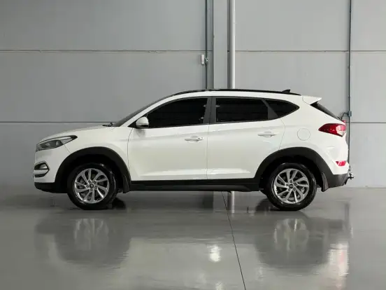 HYUNDAI-TUCSON-1.6 16V T-GDI GASOLINA GLS ECOSHIFT HYUNDAI-TUCSON-2021