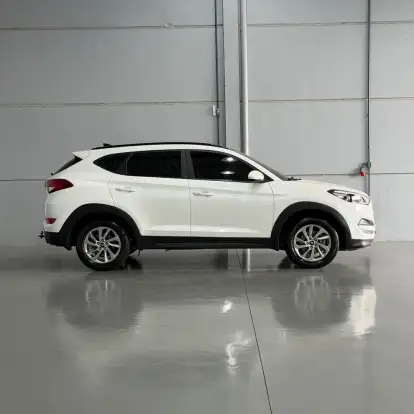 HYUNDAI-TUCSON-2021