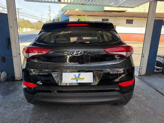 HYUNDAI-TUCSON-2021