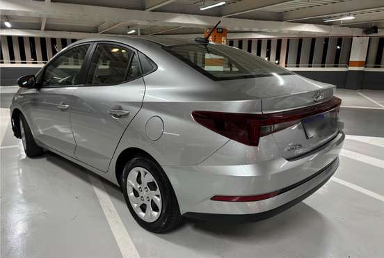 HYUNDAI-HB20S-2025