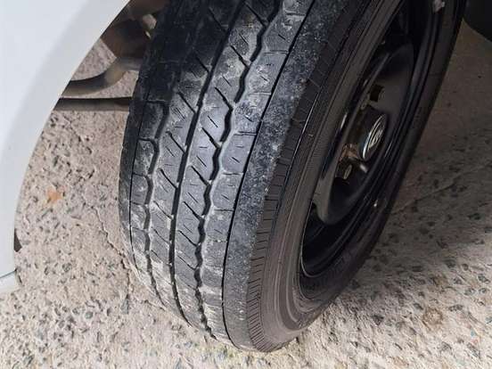 HYUNDAI-HR-2.5 LONGO SEM CAÇAMBA 4X2 16V 130CV TURBO INTERCOOLER DIESEL 2P MANUAL HYUNDAI-HR-2017