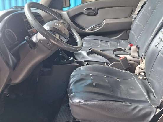 HYUNDAI-HR-2.5 LONGO SEM CAÇAMBA 4X2 16V 130CV TURBO INTERCOOLER DIESEL 2P MANUAL HYUNDAI-HR-2017