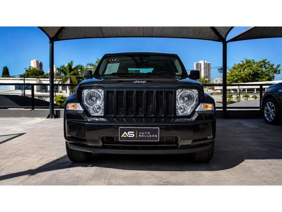 JEEP-CHEROKEE-2011