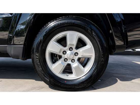 JEEP-CHEROKEE-2011