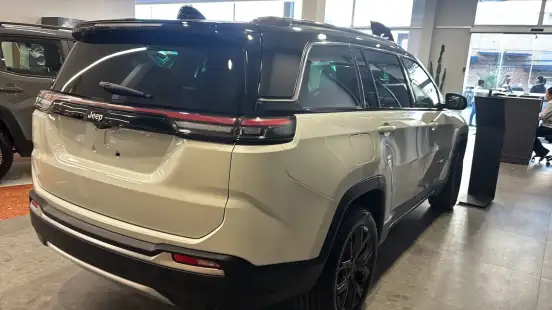 JEEP-COMMANDER-2026