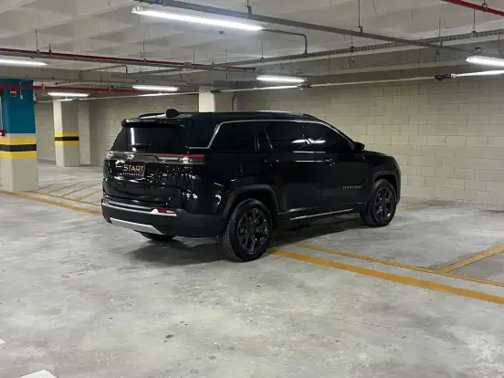 JEEP-COMMANDER-2025