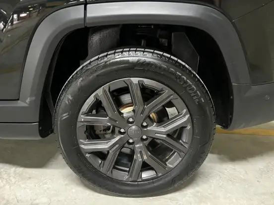JEEP-COMMANDER-2025